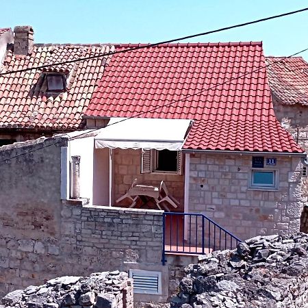 Ana Apartments Vis Luaran gambar